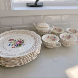 Vintage American Beauty Stetson 22KT Gold Dinner Plates and tea cups